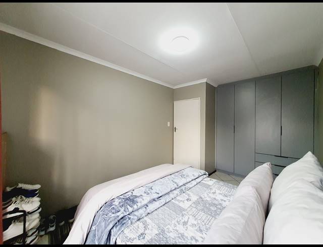 1 BEDROOM APARTMENT TO LET IN HALFWAY GARDENS